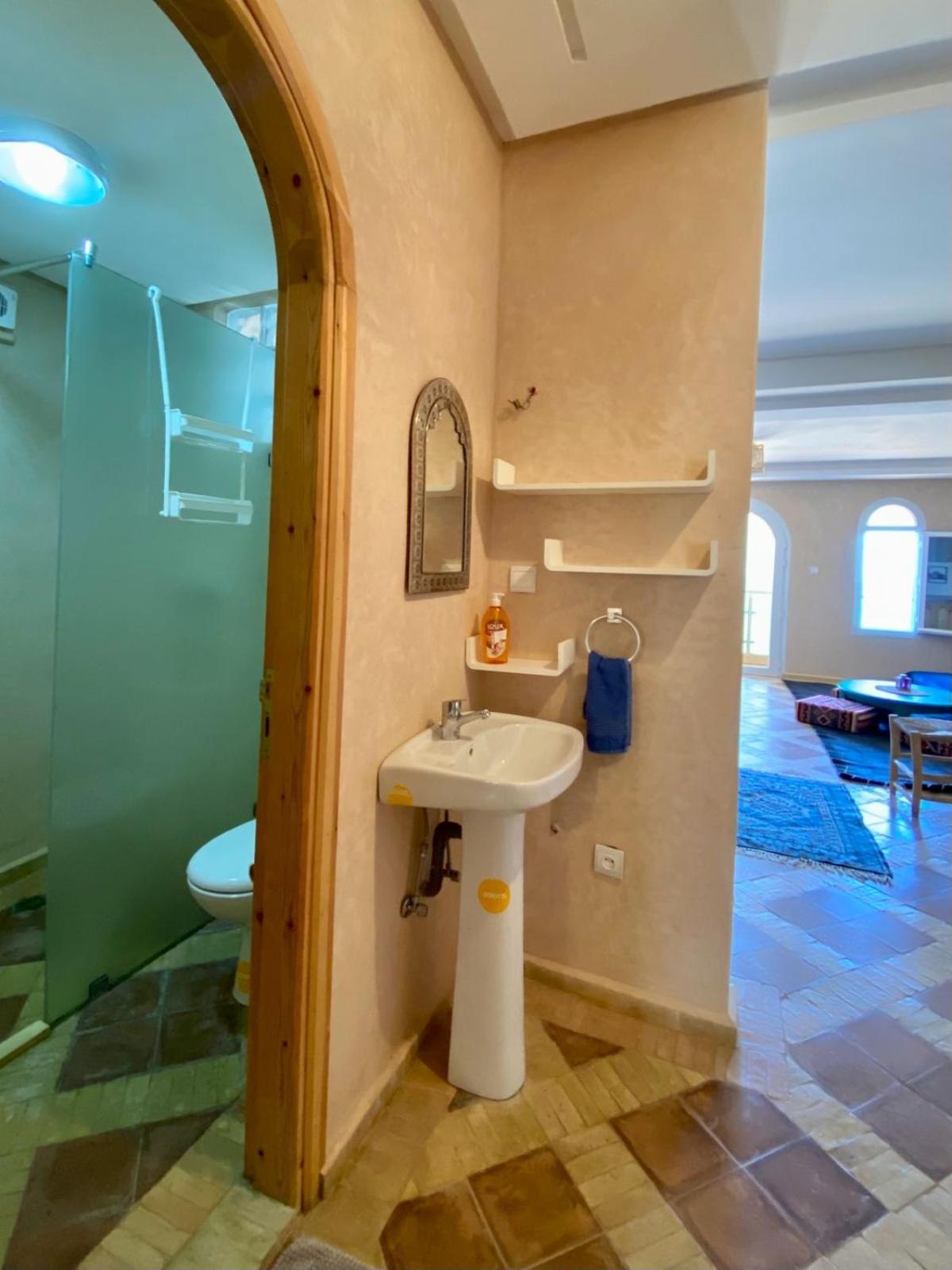 Dar Diafa Samira Apartment Мирлефт Екстериор снимка