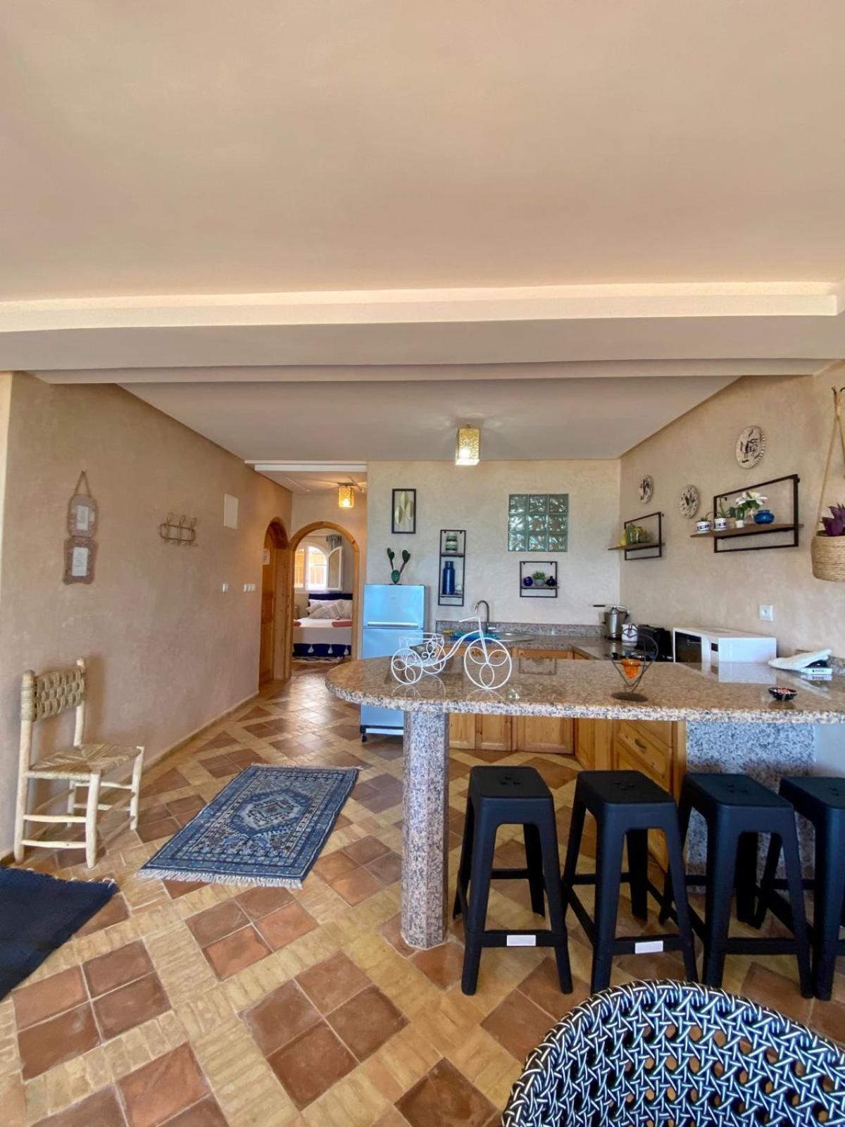 Dar Diafa Samira Apartment Мирлефт Екстериор снимка